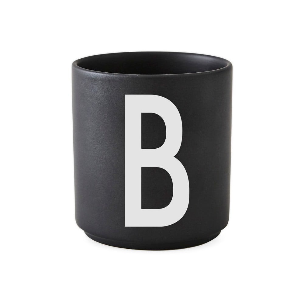 Černý porcelánový hrnek Design Letters Alphabet B
