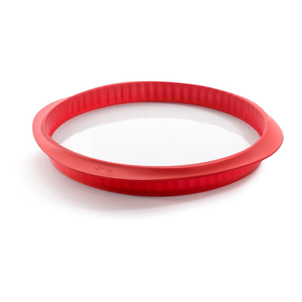 Červená silikonová forma s keramickým talířem na quiche Lékué Quiche